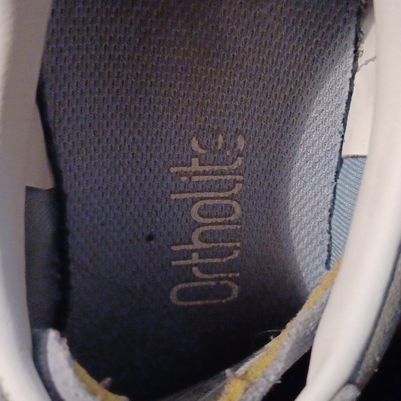 4/$30 Blue Adidas Flat Bottom Sneakers - Size US 3.5 (Youth) - Picture 8 of 9